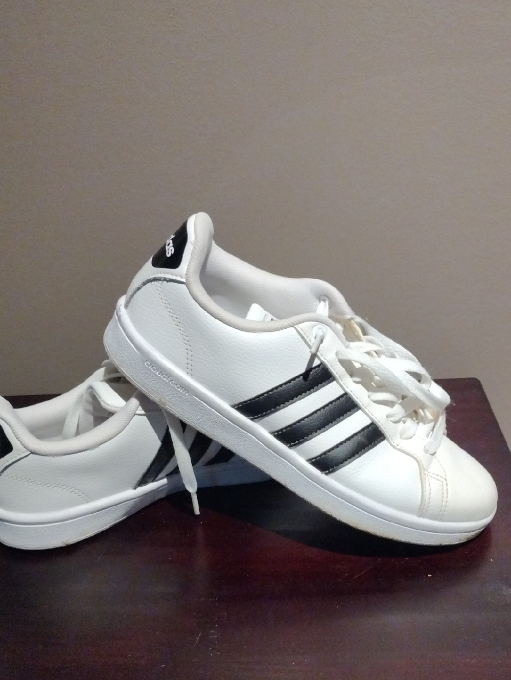 adidas White Sneakers with Black Stripes - Low-Top Casual